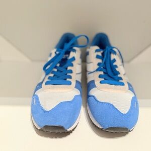 Diadora men size 13.